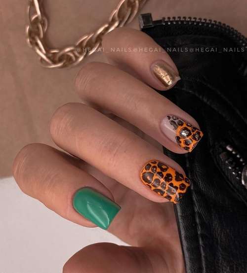 Nouveaux ongles courts de manucure d'automne