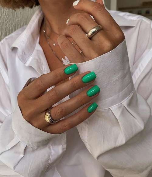 Autumn manicure 2021 for short nails: photos, design trends