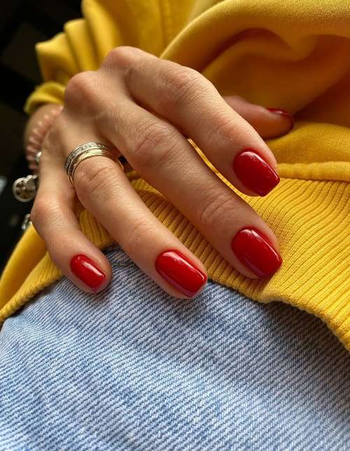 Autumn manicure 2021 for short nails: photos, design trends