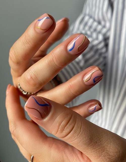 Autumn manicure 2021 for short nails: photos, design trends