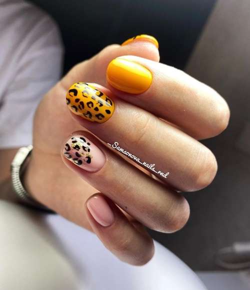 Autumn manicure 2021 for short nails: photos, design trends