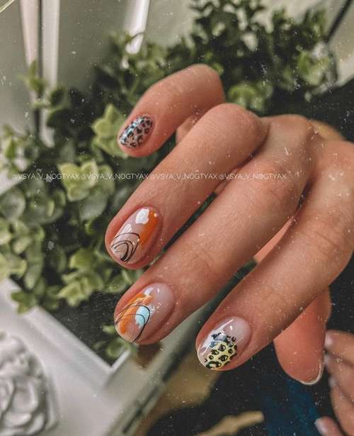 Autumn manicure 2021 for short nails: photos, design trends