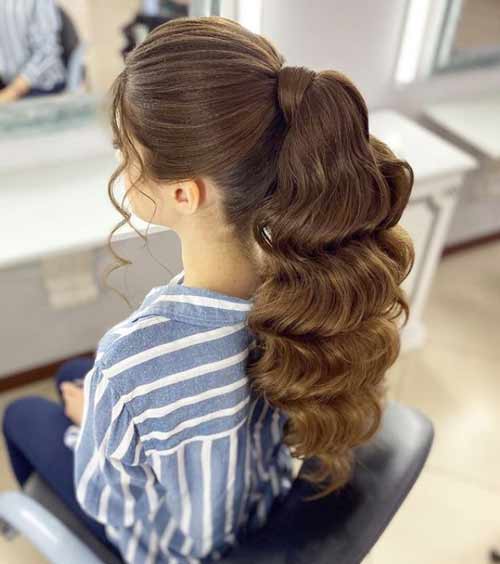 Hairstyle for September 1 voluminous tail