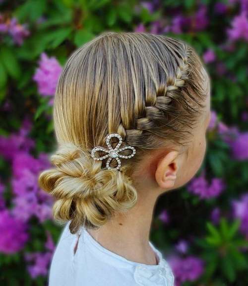 Hairstyles for September 1 for girls from 7 to 16 years old: photos, news