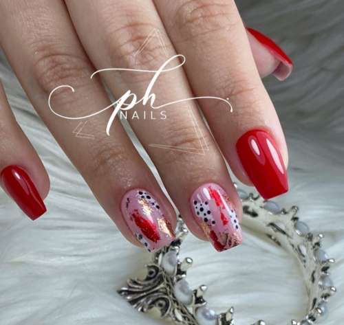 Red manicure with foil: beautiful design, photo, new items