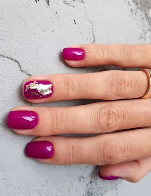 Red manicure with foil: beautiful design, photo, new items