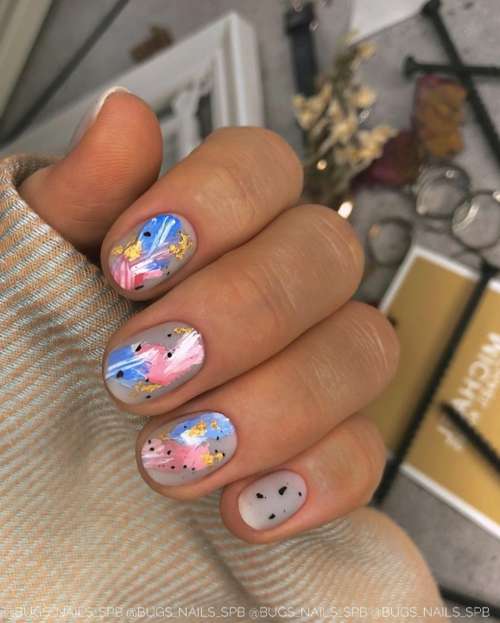 Design of strokes on nails: beautiful manicure ideas, new items