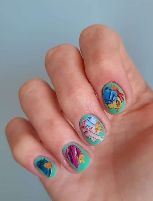 Design of strokes on nails: beautiful manicure ideas, new items