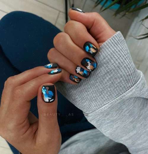 Smears on black nails