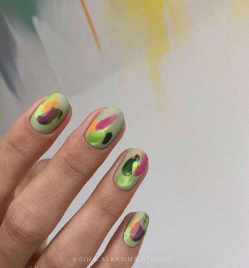 Design of strokes on nails: beautiful manicure ideas, new items