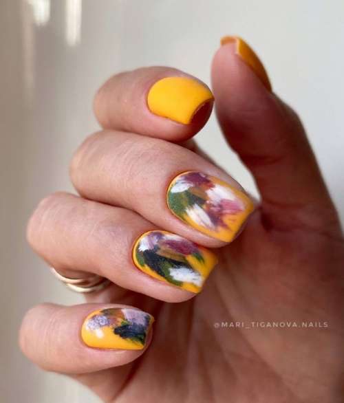 Design of strokes on nails: beautiful manicure ideas, new items