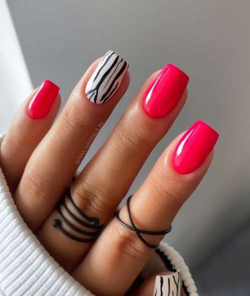 Zebra pattern on nails