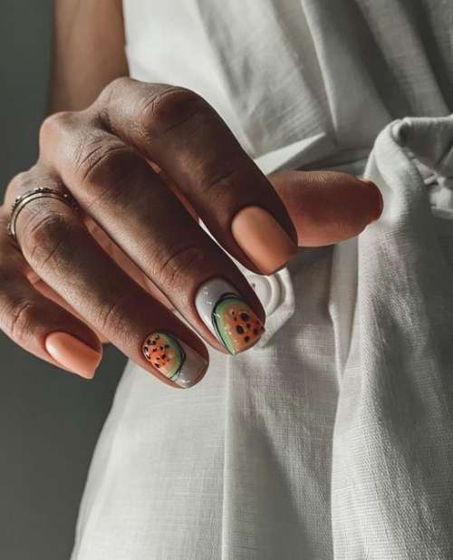 Autumn nail design 2021: beautiful new items, photos