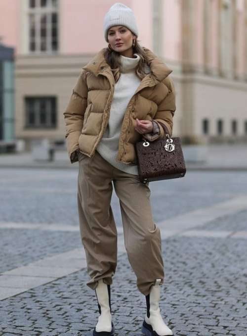 Oversized down jackets: trends in 2022, photos with what to wear