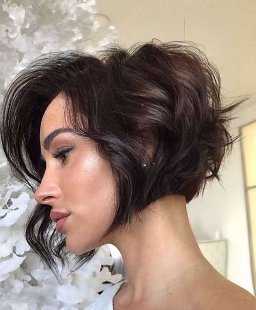 Coupe de cheveux Pixie bob: photos de coupes de cheveux de tous les côtés