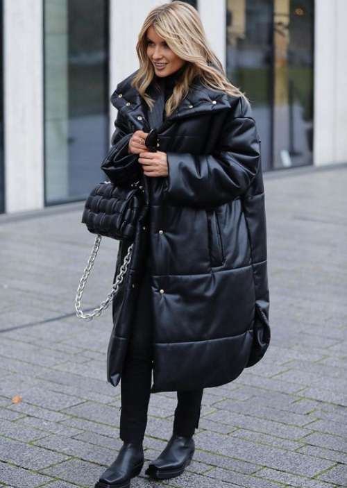 Women's down jackets winter 2022: trending models, fashionable images