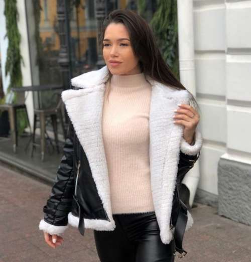 Fashionable sheepskin coats 2022: women's winter looks, trends, models