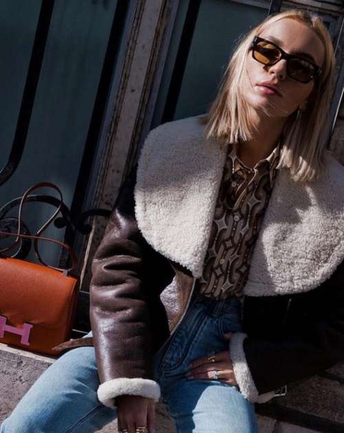 Fashionable sheepskin coats 2022: women's winter looks, trends, models