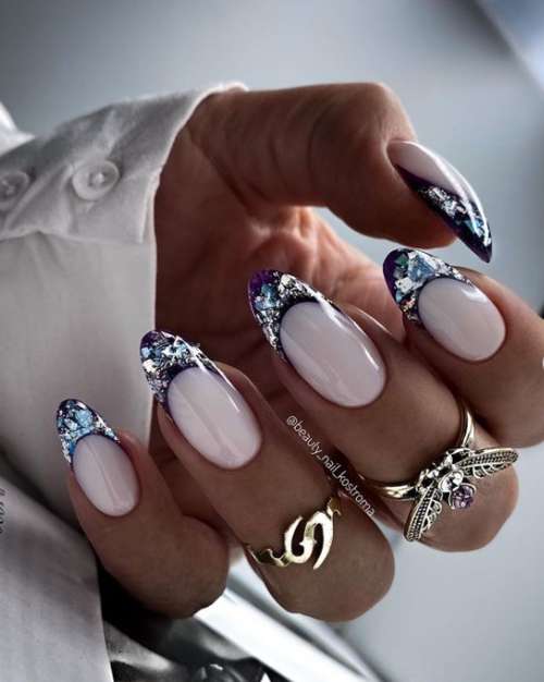 New Year's design of French nails