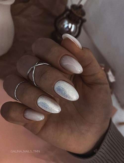 New Year's manicure 2022: elegant design, colors, ideas in the photo