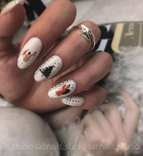 New Year's drawings on the nails