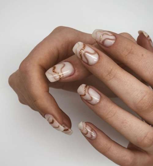 Milk manicure new year