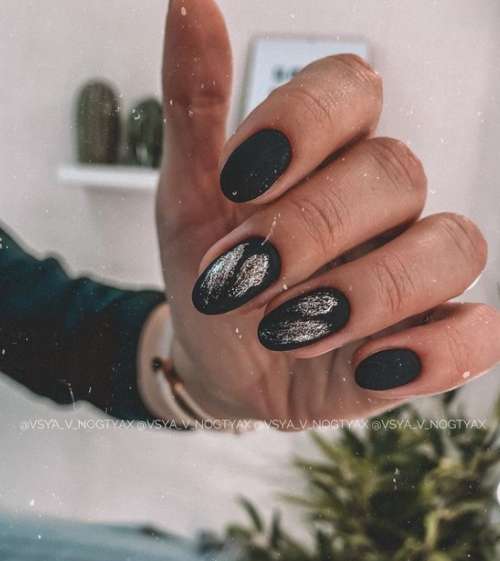 New Year's manicure 2022: elegant design, colors, ideas in the photo