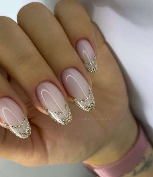 New Year's manicure 2022: elegant design, colors, ideas in the photo