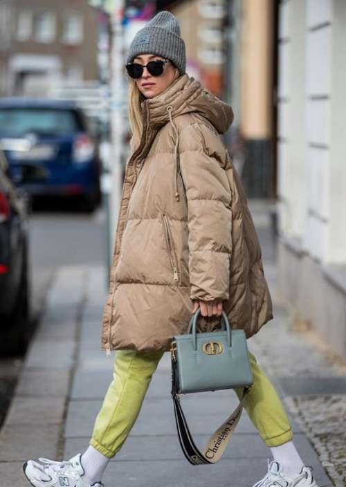 Women's down jackets winter 2022: trending models, fashionable images