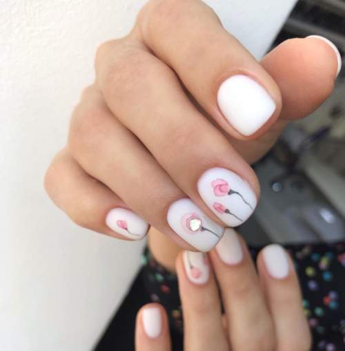 White matte manicure