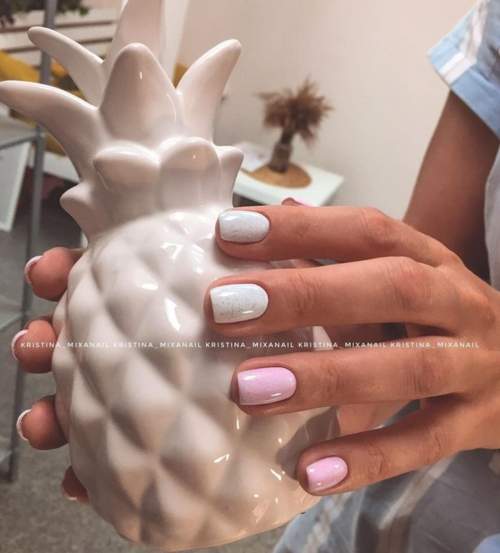 Manucure blanche pour ongles courts: nouveau design 2022, photo