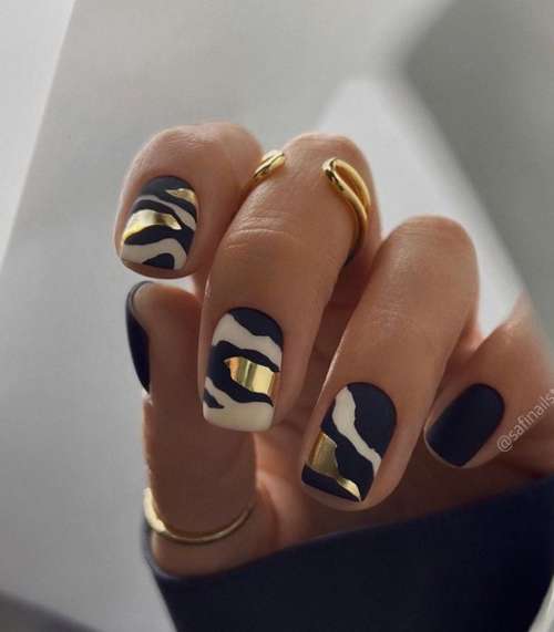 Animal prints manicure winter